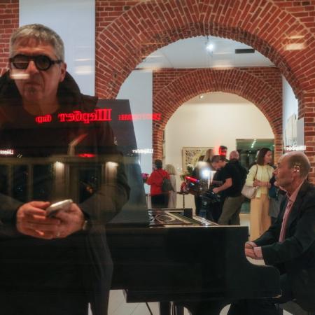 Просмотр увеличенного изображения